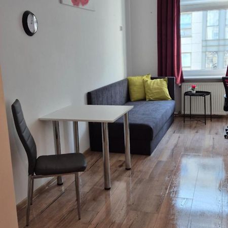 Hostel Tulip - Pokoj Jednoosobowy Nr 1 Ze Wspolna Lazienka I Kuchnia Szczecin Eksteriør bilde