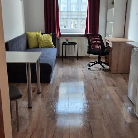 Hostel Tulip - Pokoj Jednoosobowy Nr 1 Ze Wspolna Lazienka I Kuchnia Szczecin Eksteriør bilde