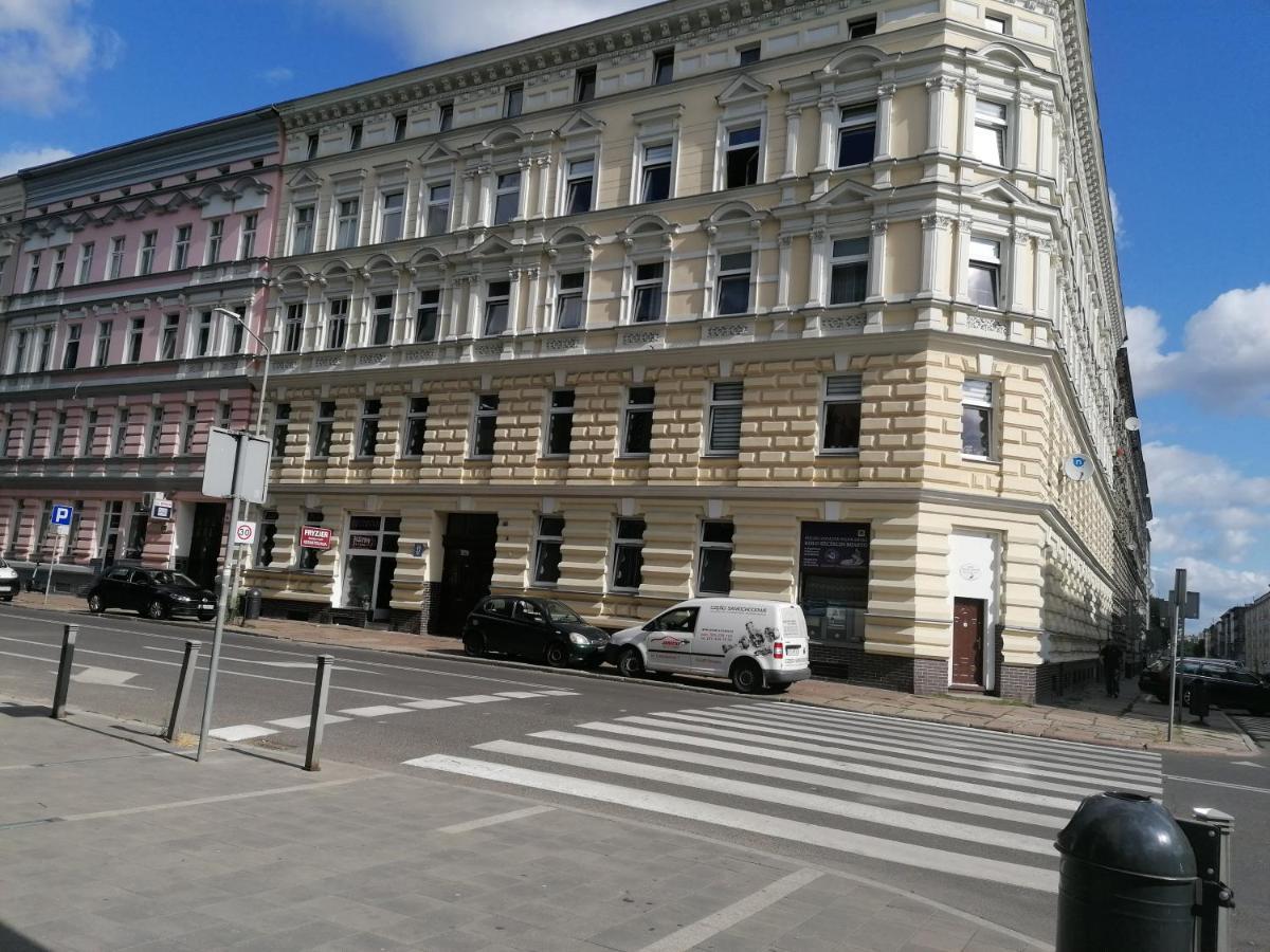 Hostel Tulip - Pokoj Jednoosobowy Nr 1 Ze Wspolna Lazienka I Kuchnia Szczecin Eksteriør bilde